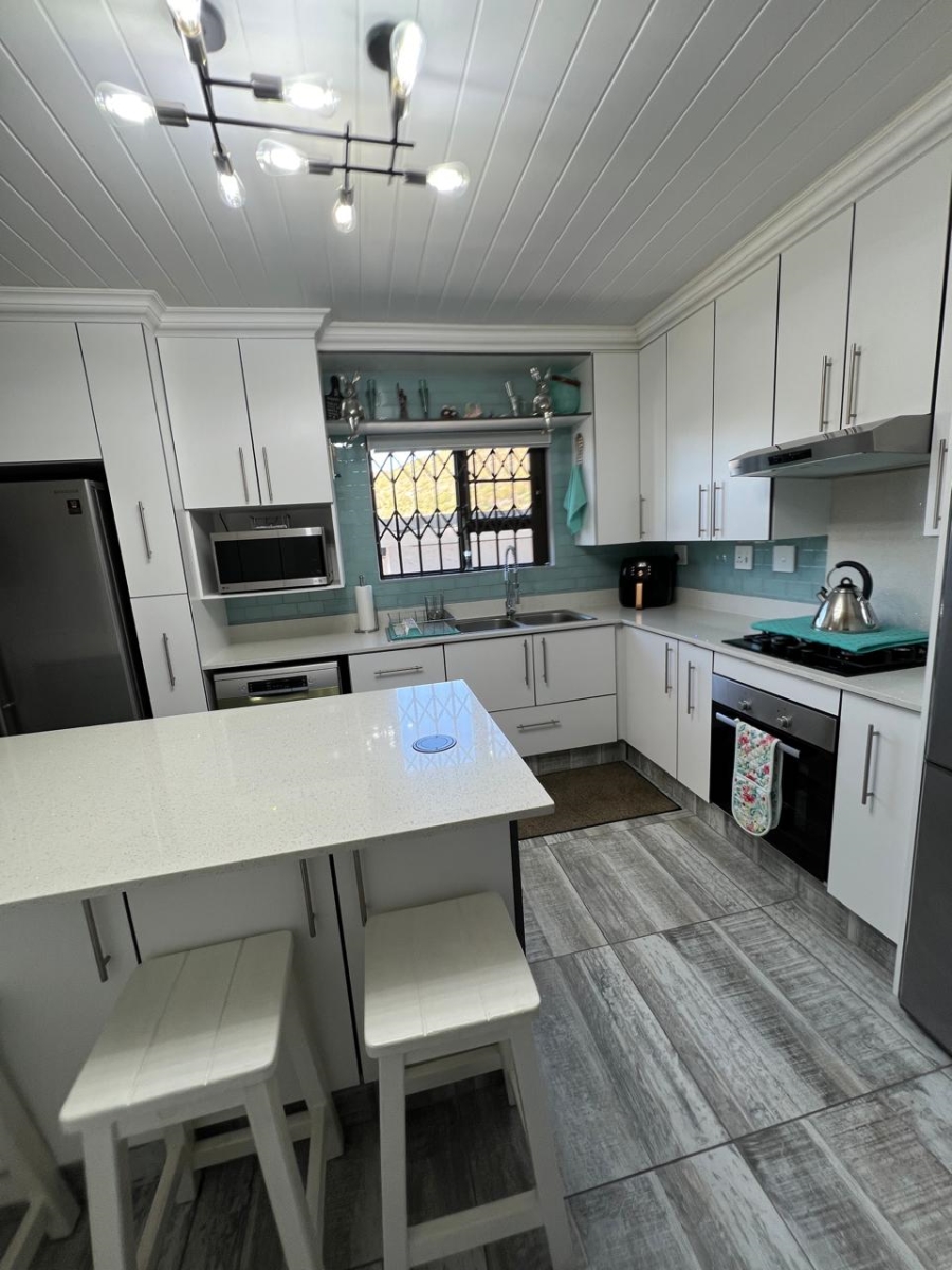 2 Bedroom Property for Sale in Island View Western Cape